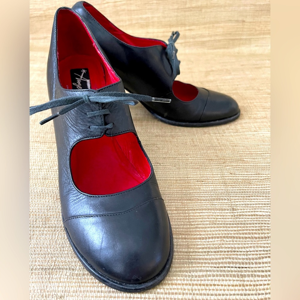 « Flameco Style » high heels shoes.